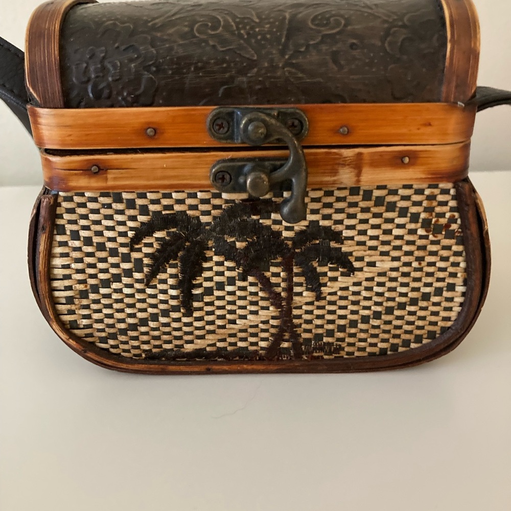 Boutique handmade ladies’ Key West/Bahama mini shoulder bag